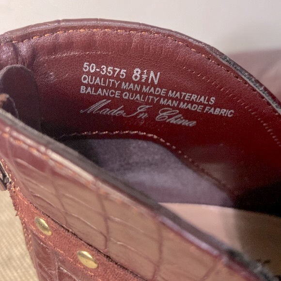 Bella Vita ankle booties, size 8 1/2N. - Picture 5 of 13